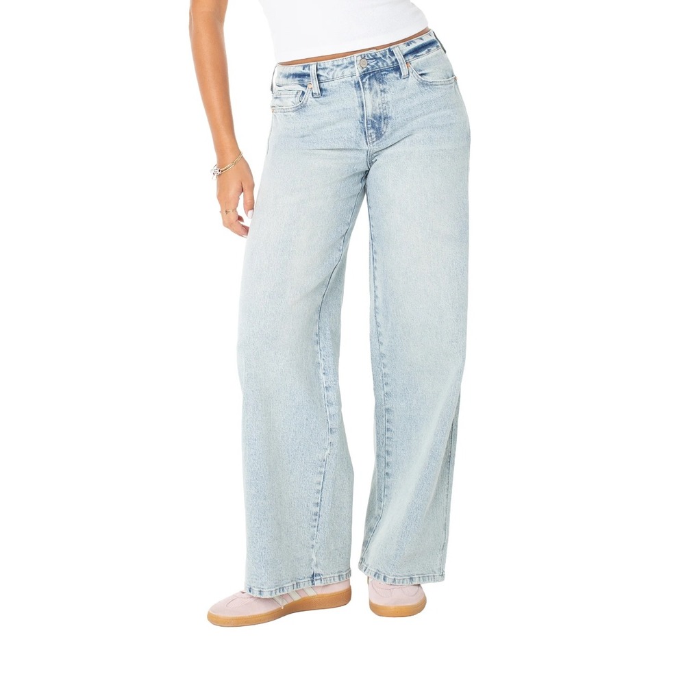 Celebrity Pink Womens Wide Leg High Rise Light Wash Denim Jeans Size 19/34 NWT